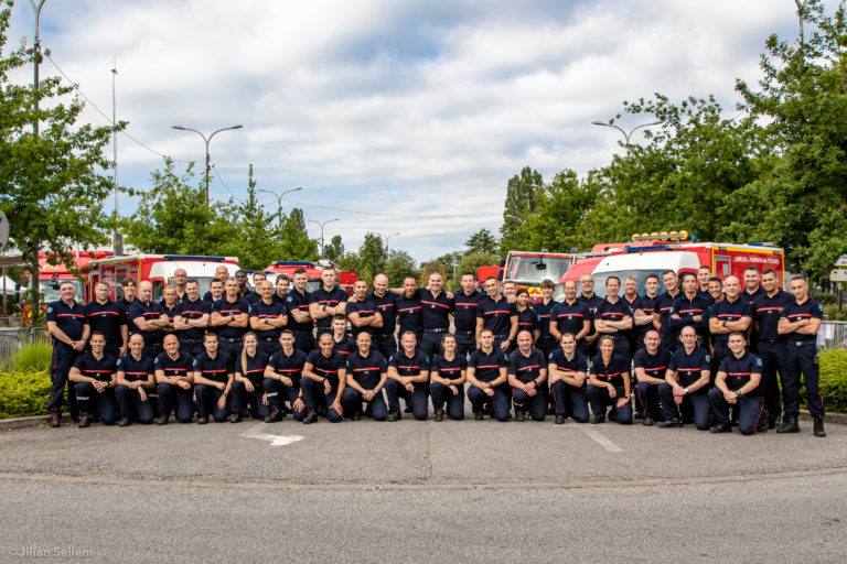 Photo de l'équipe des Sapeurs Pompiers de Vélizy-Villacoublay